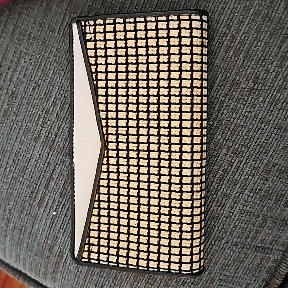 Fossil wallet